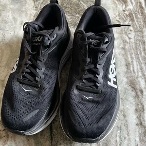 Women’s HOKA Bondi 8 Running Shoes / Size 10B